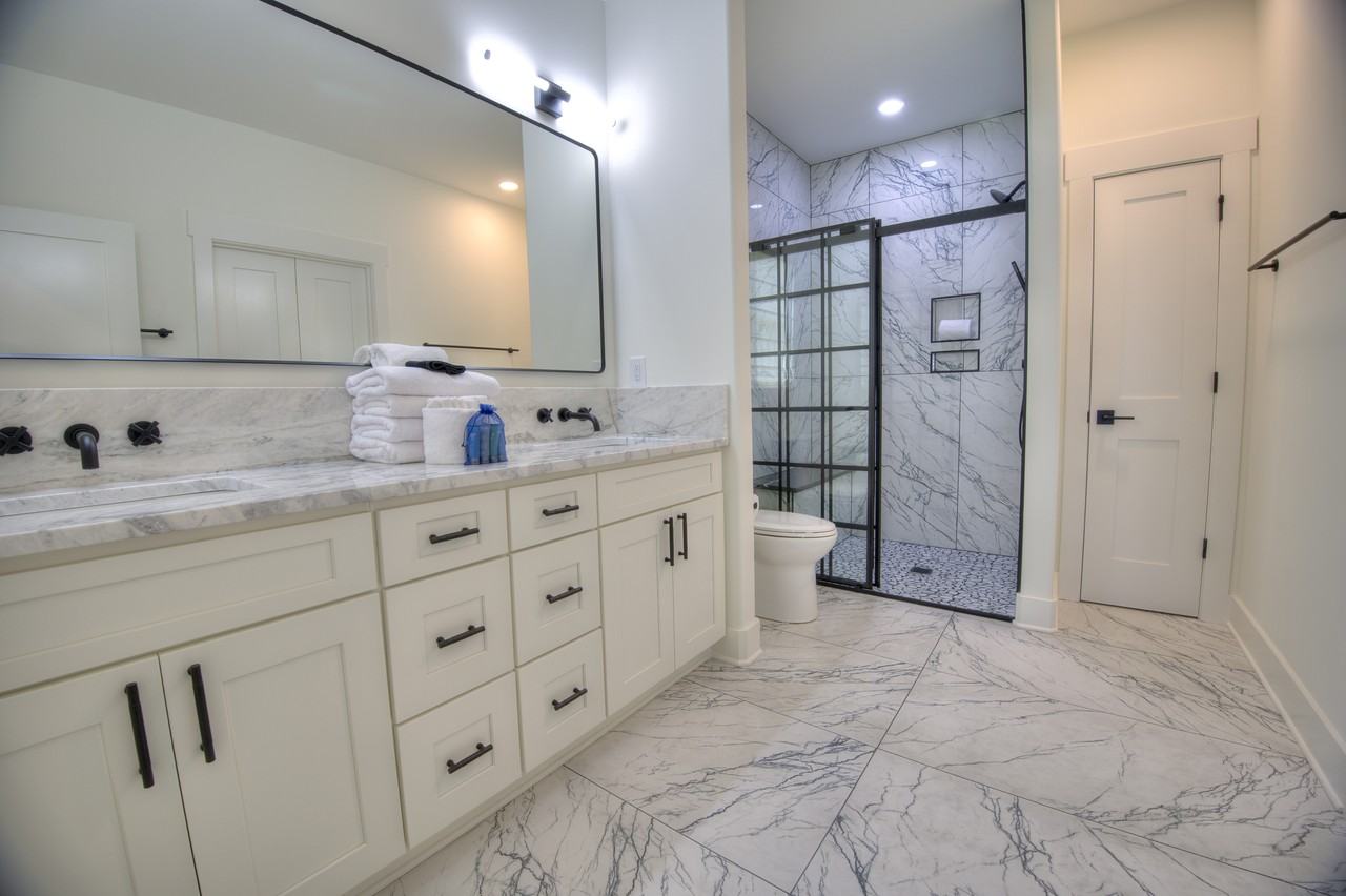 4385 Kinlaw St #1 - Photo 2 of 42
