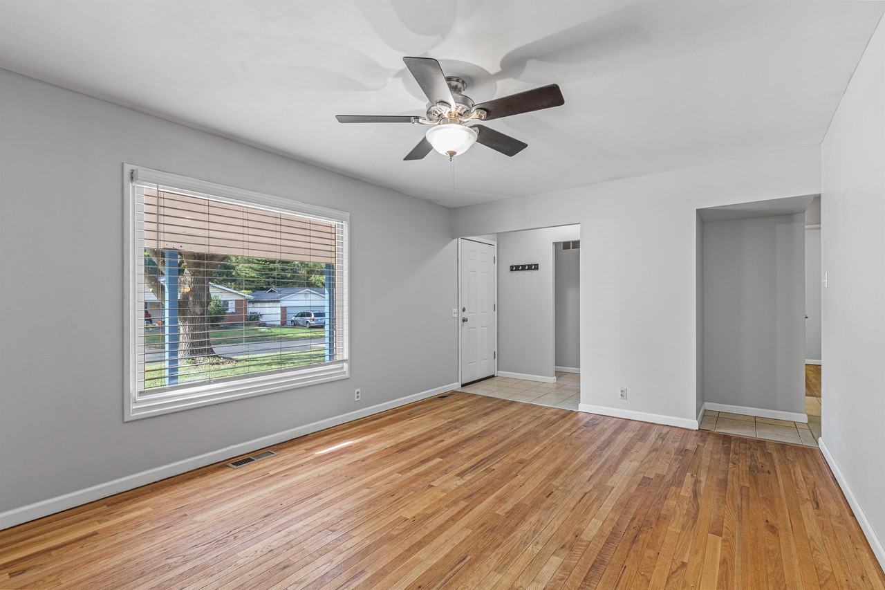 3280 Brookshire Dr #1 - Photo 4 of 17