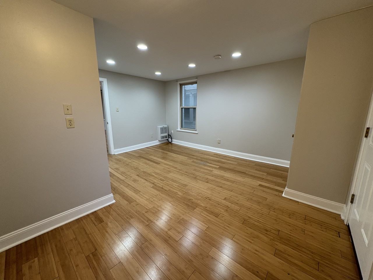 5722 BAUM BOULEVARDAPT 2R #02R - Photo 7 of 10
