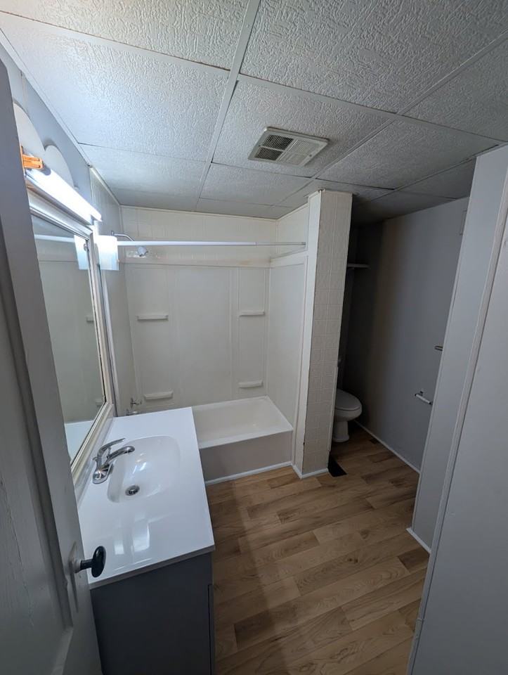 235 1/2 N 10th St #1-2 - Photo 3 of 11