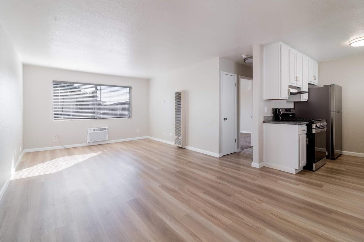 3200 Spring St - Photo 2 of 19