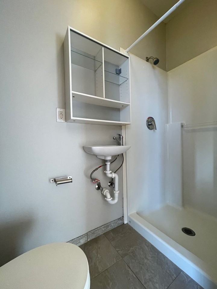 The Den Apartments - Photo 5 of 8