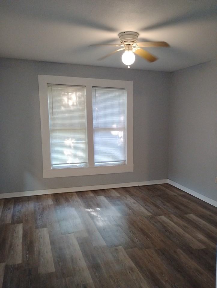 106 N 20th Ave #A - Photo 5 of 5