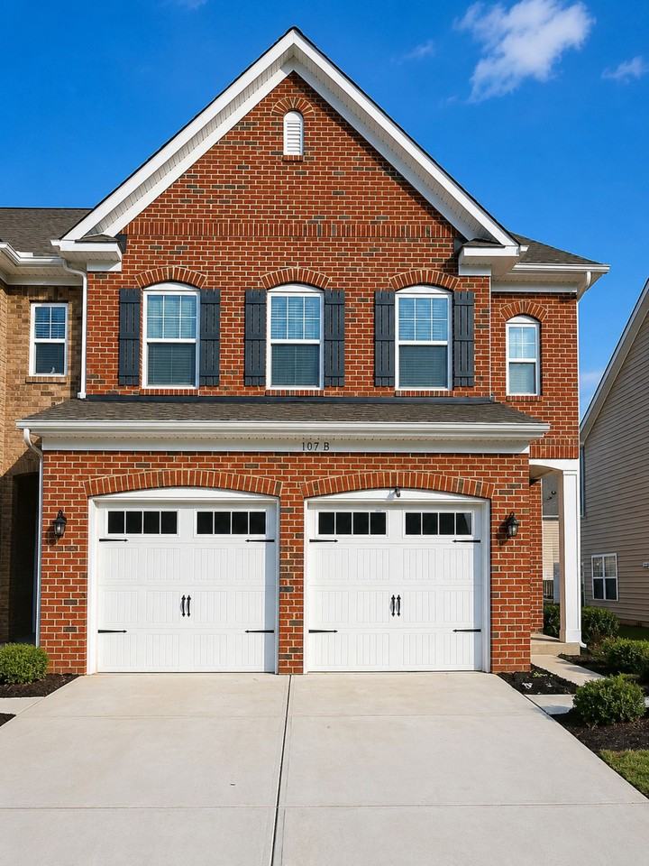 107 Dellbrook StreetUnit E #E - Photo 2 of 24