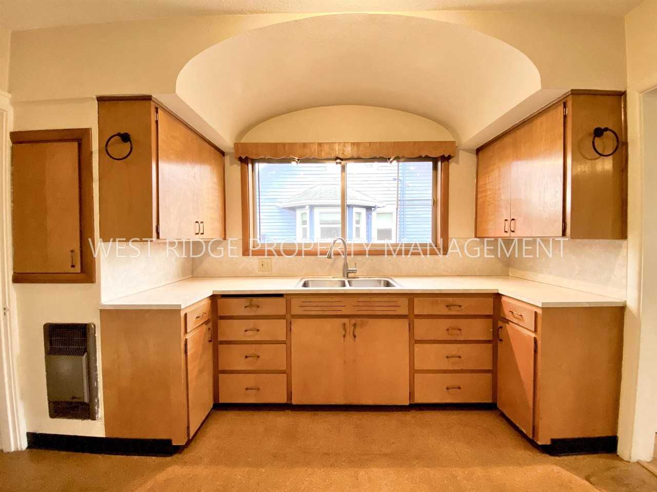 5903 N Denver Ave #1 - Photo 7 of 22