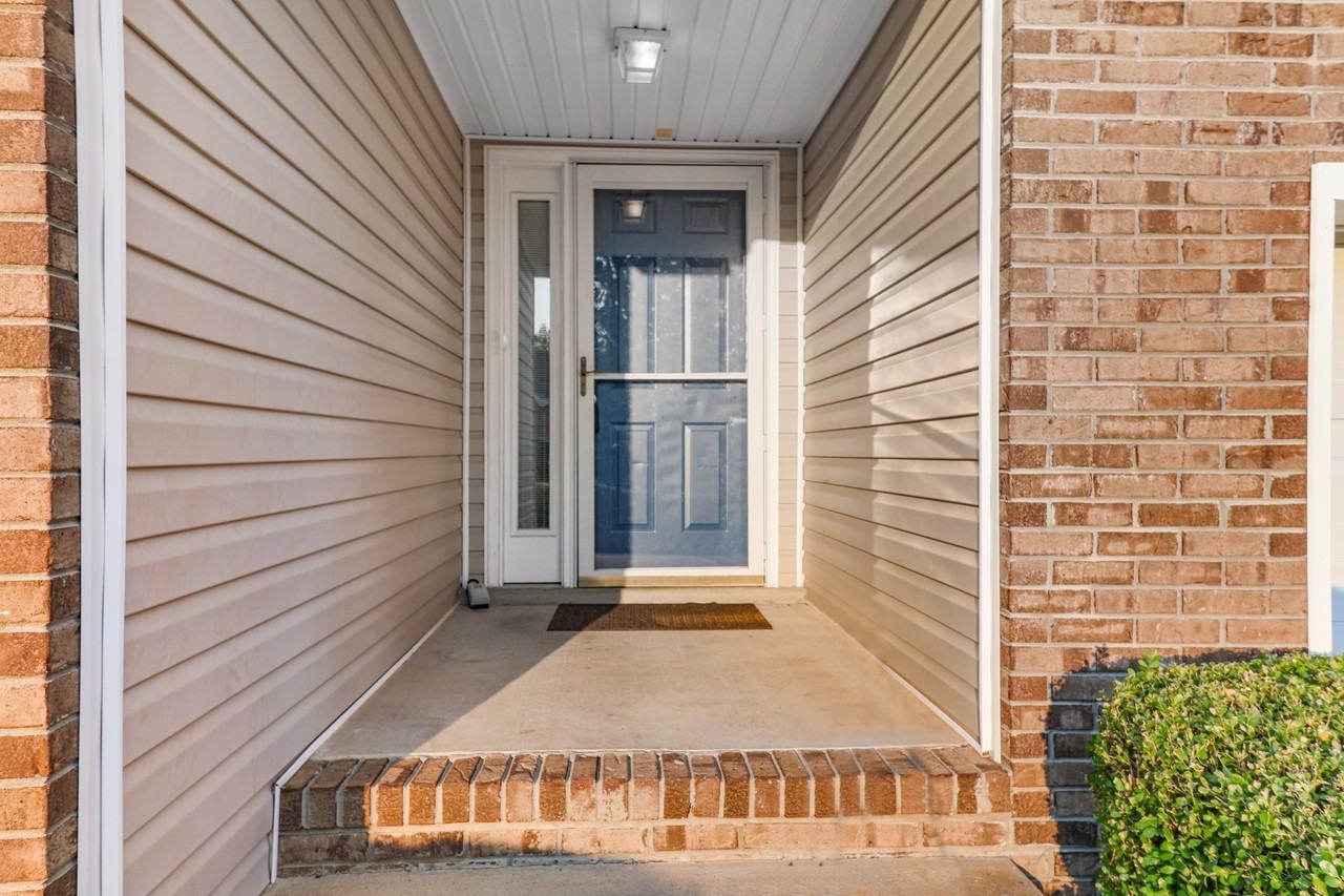 1633 Cedar Springs Cir #1 - Photo 4 of 26