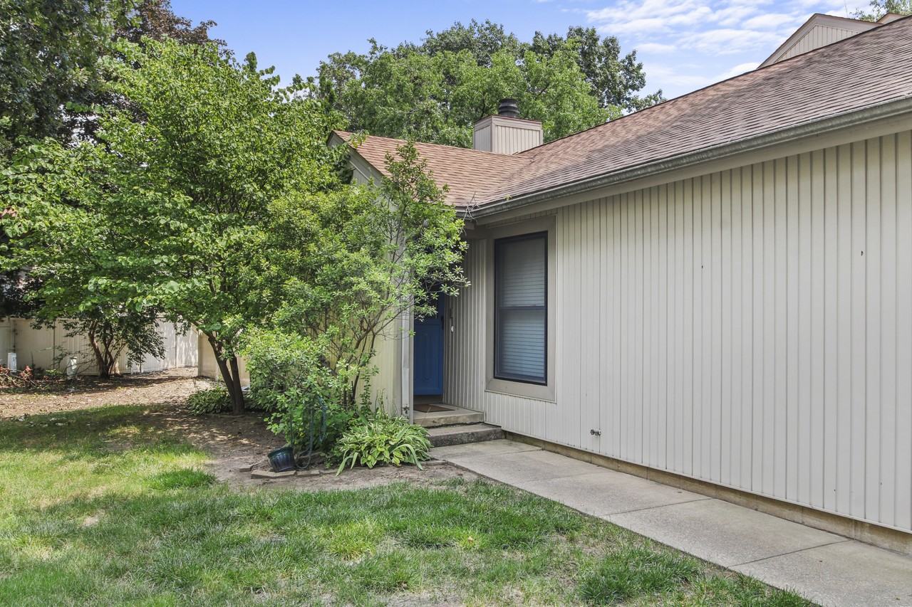 2304 Melrose Dr #A - Photo 2 of 22