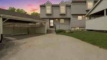 featured image of 11815 E 59th Terrace Cir #1