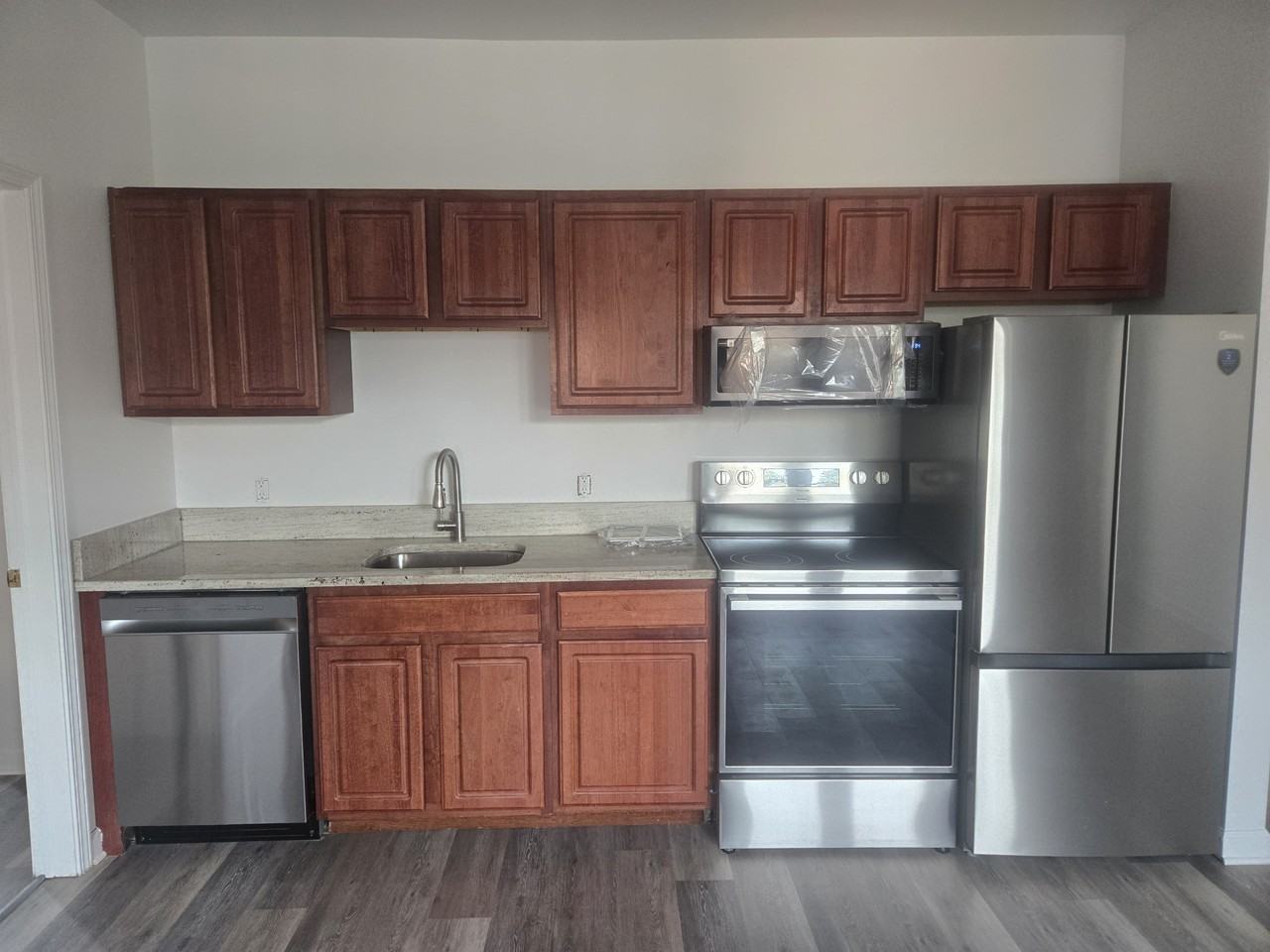 266 Washington Ave #A - Photo 4 of 8