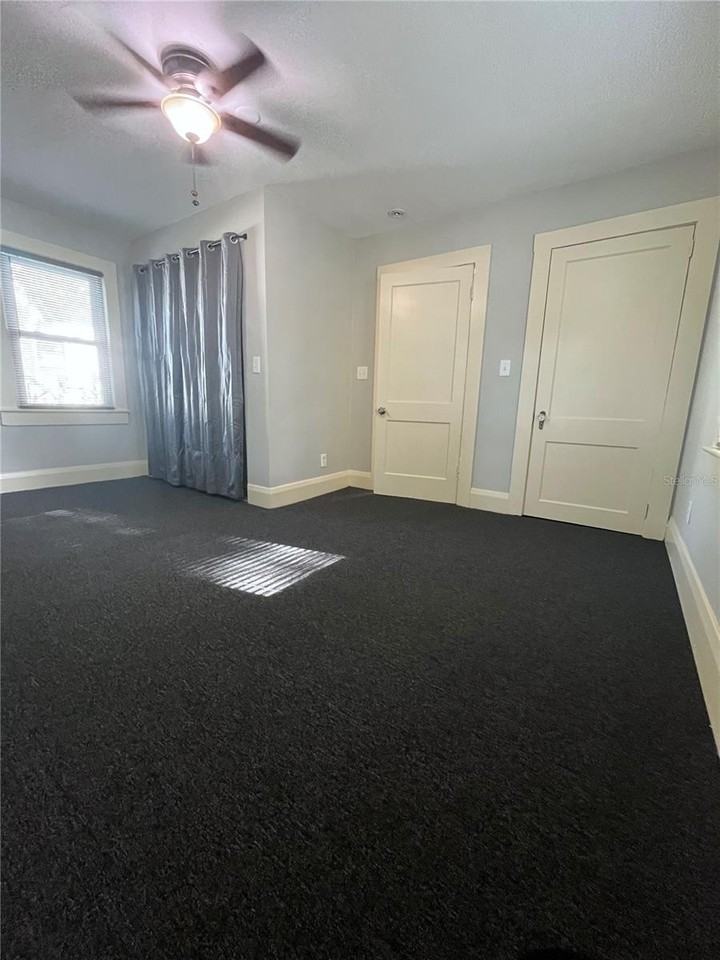 402 W Paris St #1 - Photo 5 of 17