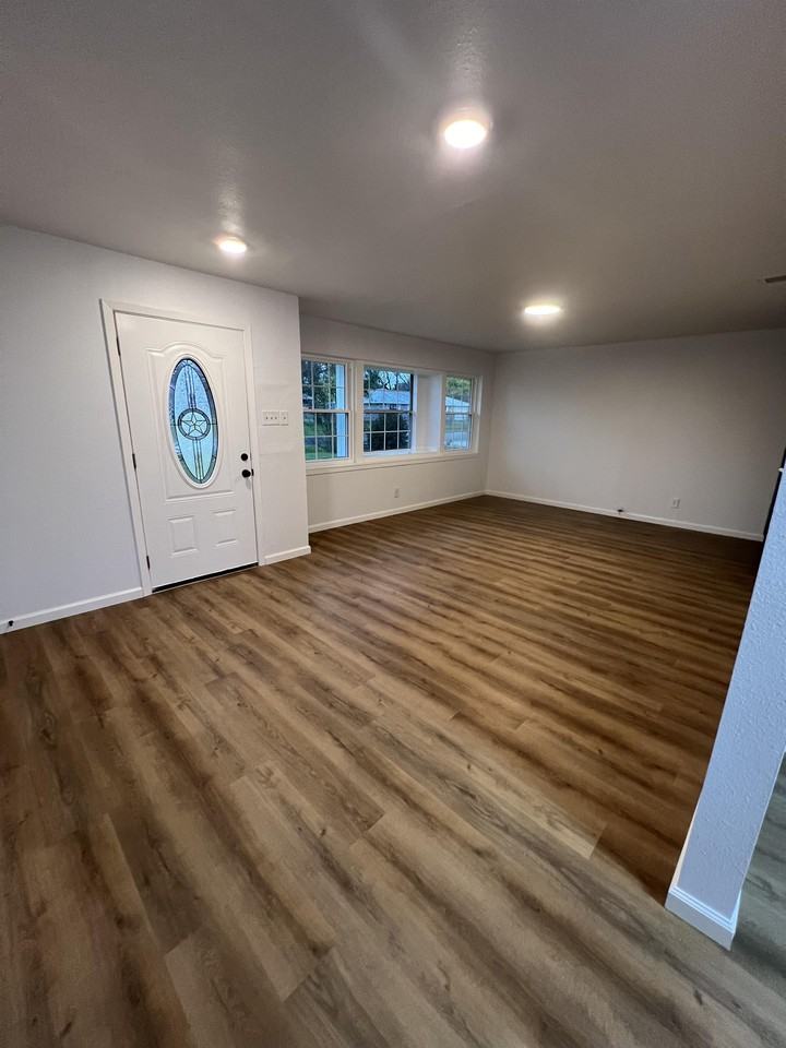 309 S Park St #1 - Photo 3 of 13