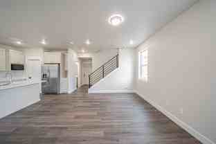 Huntshire Avenue 3 Mid - 2991 #2991 - Photo 1 of 1
