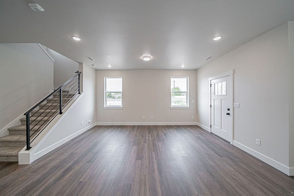 Huntshire Avenue 3 Mid - 2991 #2991 - Photo 3 of 35