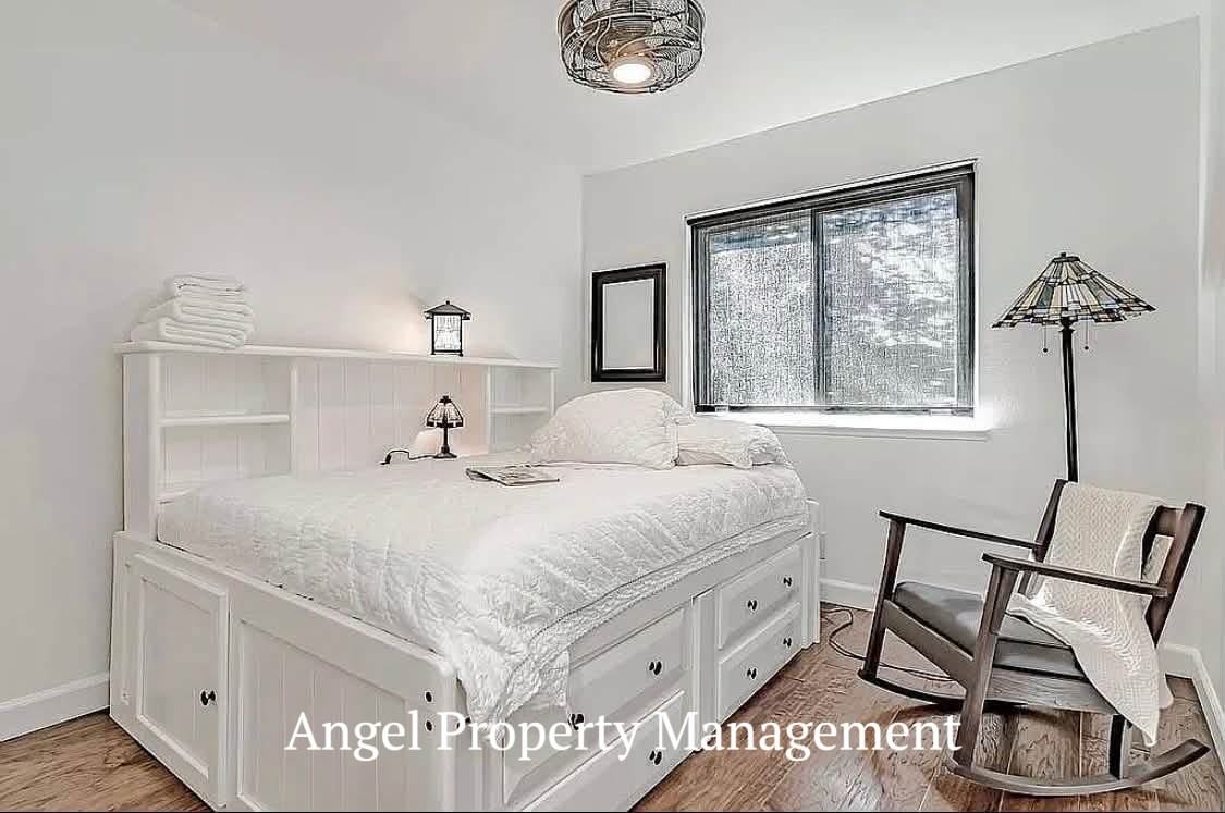 2206 Halsey Cir #1 - Photo 2 of 11