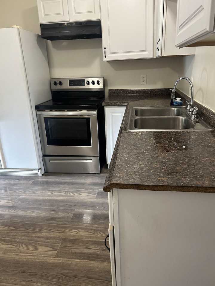 4104 Main St #1 - Photo 2 of 12