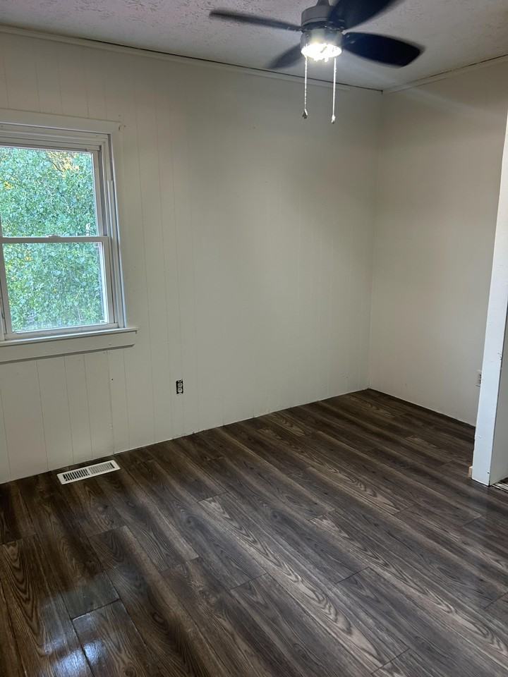 4104 Main St #1 - Photo 6 of 12