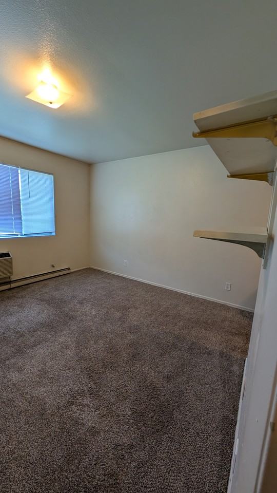 511 S Logan Ave #8 - Photo 5 of 8
