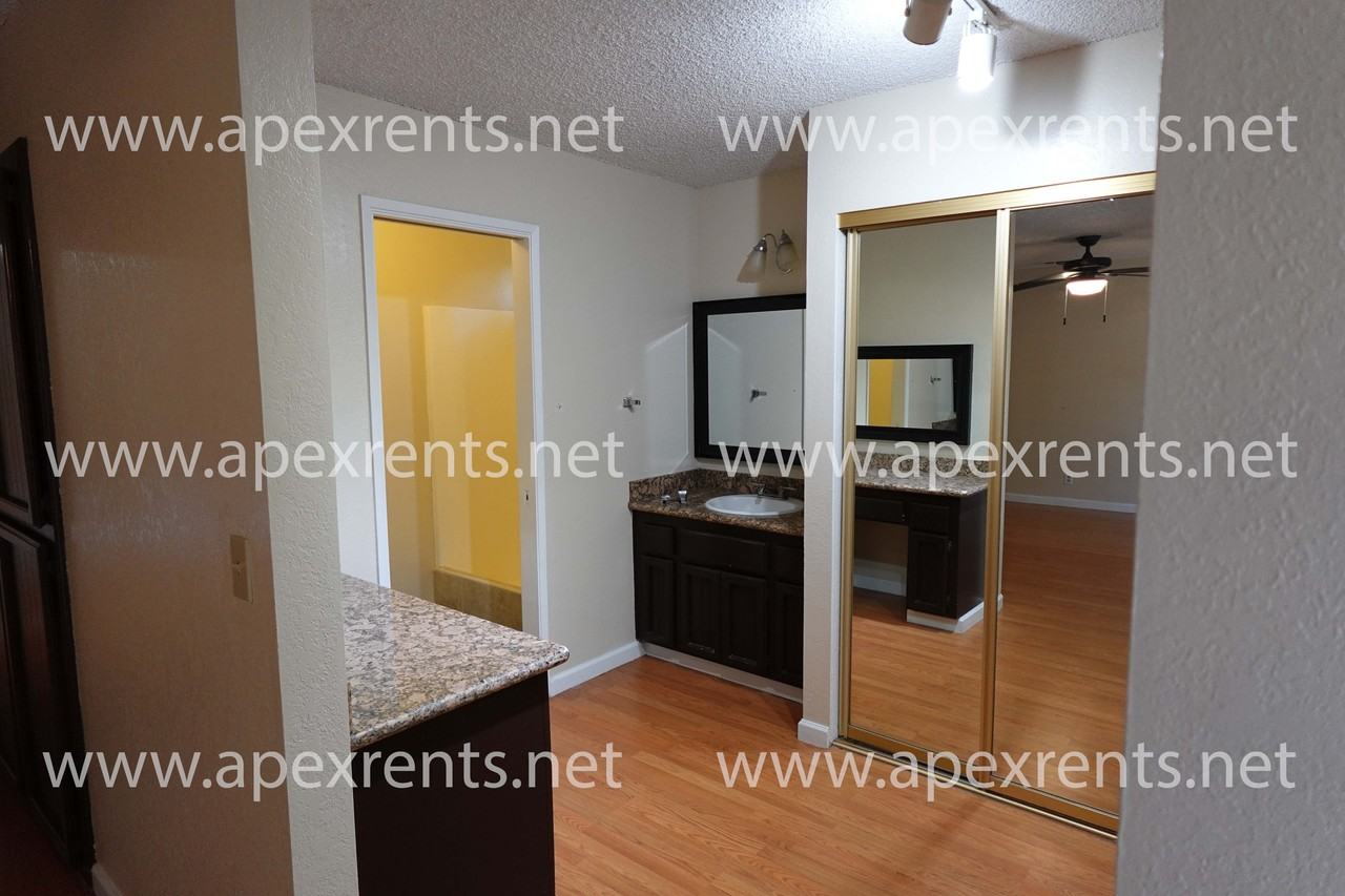 5843 Kimberly Hill Ct #1 - Photo 2 of 3