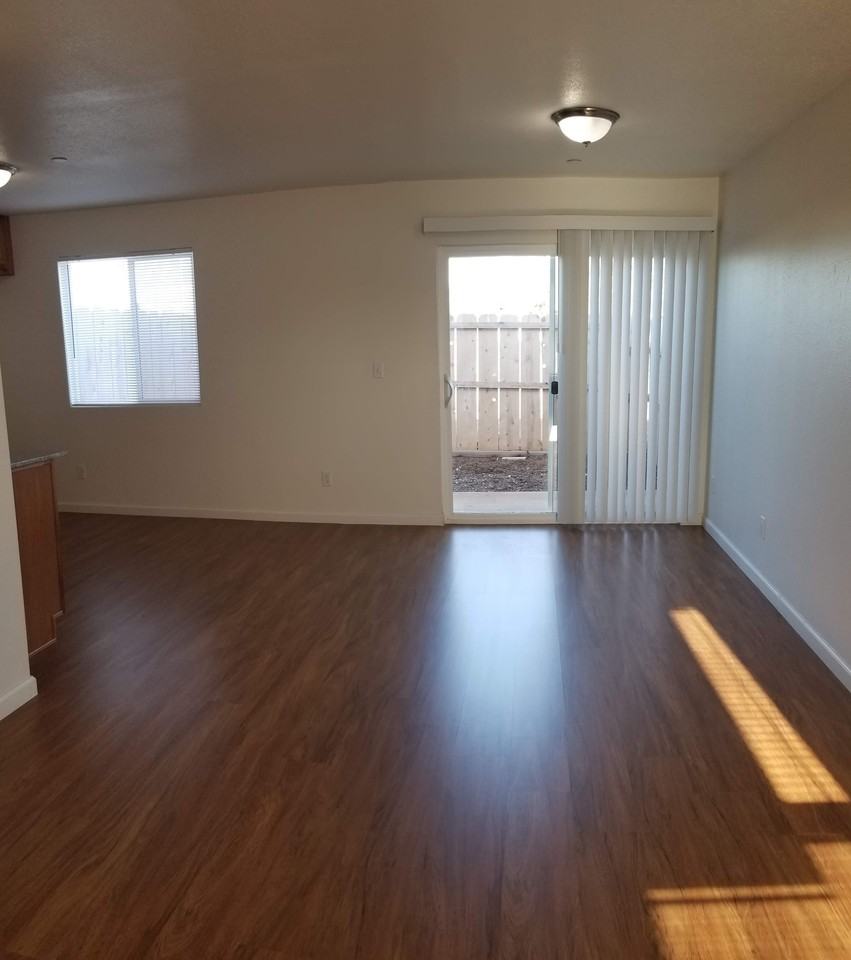 149 Brookridge Dr #1 - Photo 3 of 10
