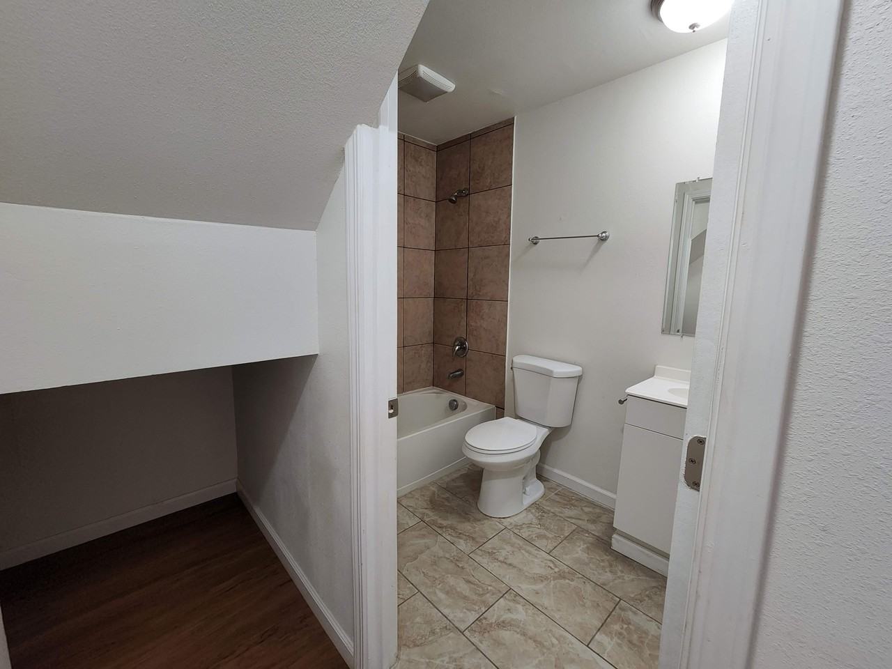 149 Brookridge Dr #1 - Photo 5 of 10