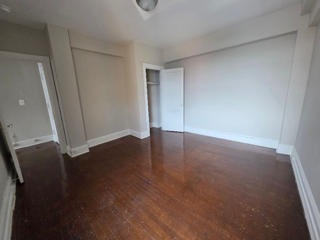 3100 WARDER ST NW - Photo 4 of 18