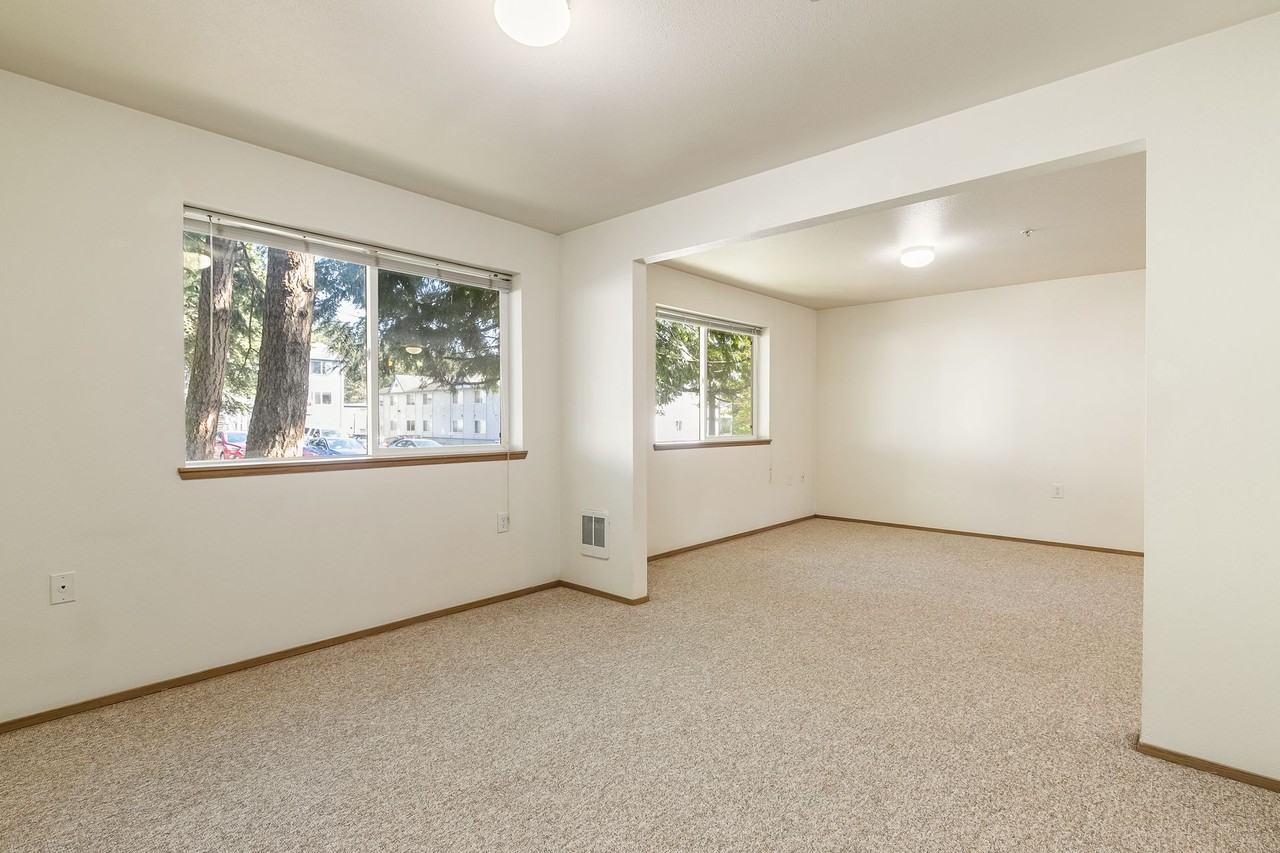 Sehome View Apartments – Timeless Comfort & Modern Convenience in the Heart of Bellingham - Photo 4 of 4