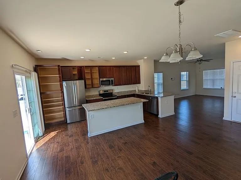 5512 John Mcdowell Pl #1 - Photo 4 of 13