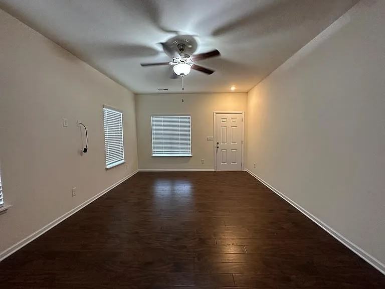 5512 John Mcdowell Pl #1 - Photo 6 of 13