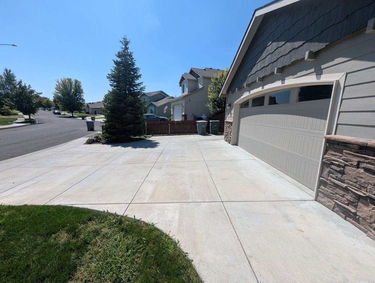 1523 Sacajawea Ave #1 - Photo 3 of 36
