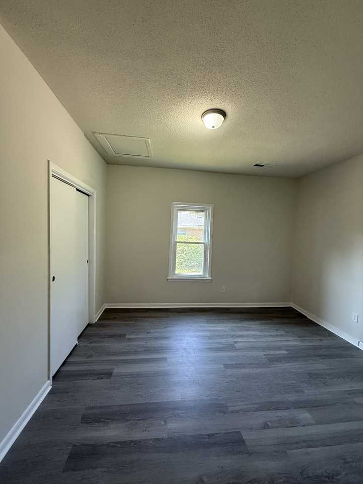 914 18th Way Sw #1 - Photo 5 of 12