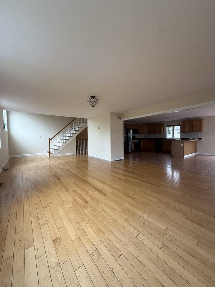 7 Chequeset Rd #1 - Photo 5 of 28