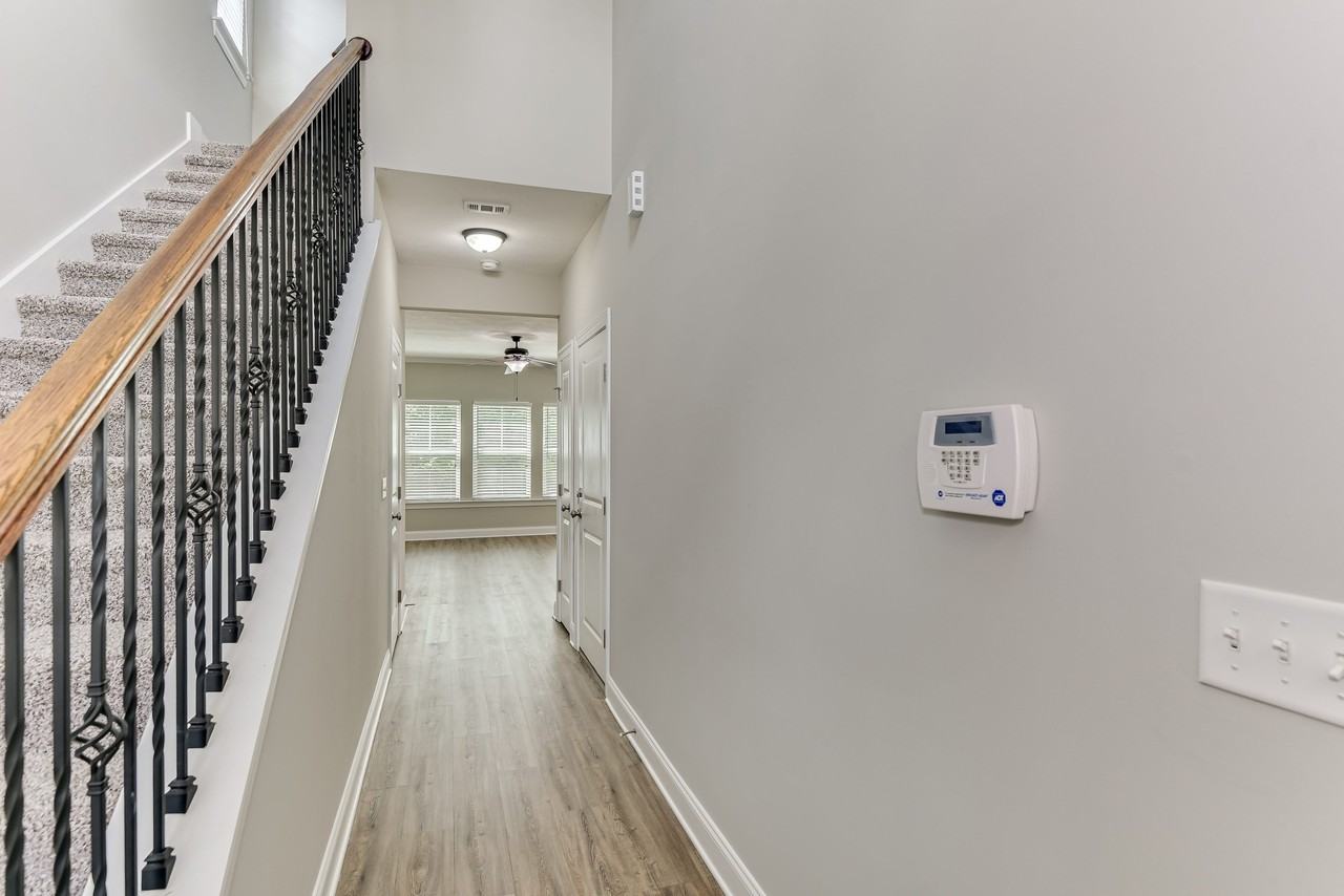 1913 Kenlock Dr #1 - Photo 5 of 36