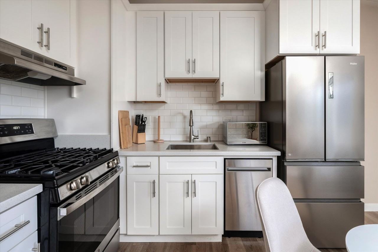 Leadbetter Lofts Student Inspired Living - Photo 3 of 37