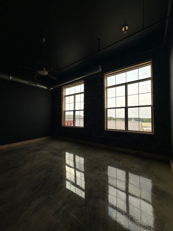 21 W Broadway #306 - Photo 7 of 7