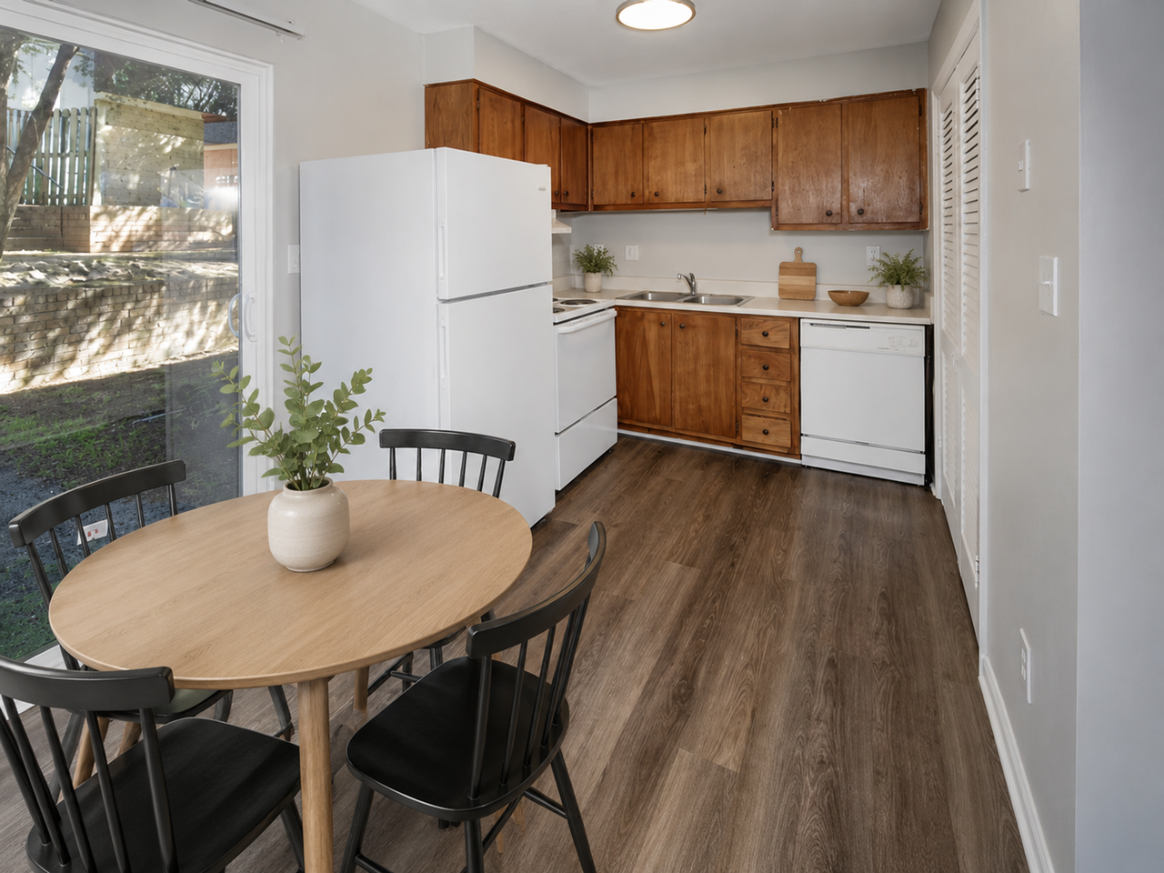 Peachtree Townhomes - Photo 7 of 14