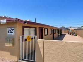 4p2521 - Photo 1 of 1