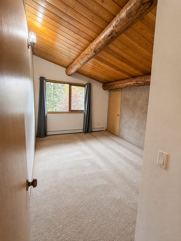 Beaver Lake Apartments | Peaceful Lakefront Living in North Pole, AK - Photo 2 of 12