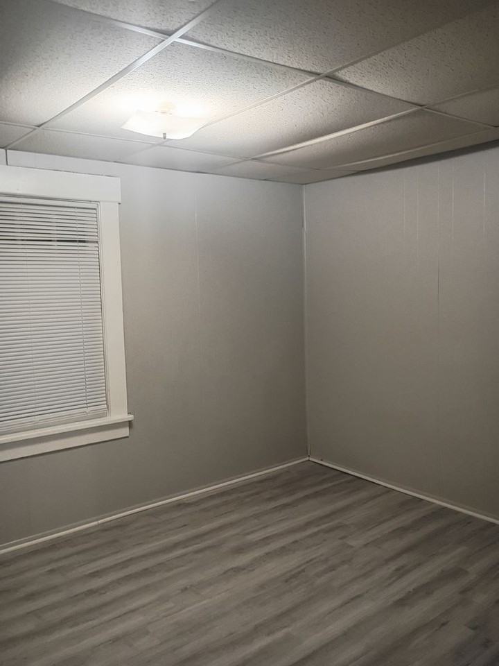 2401 S Mulberry St - Photo 7 of 19