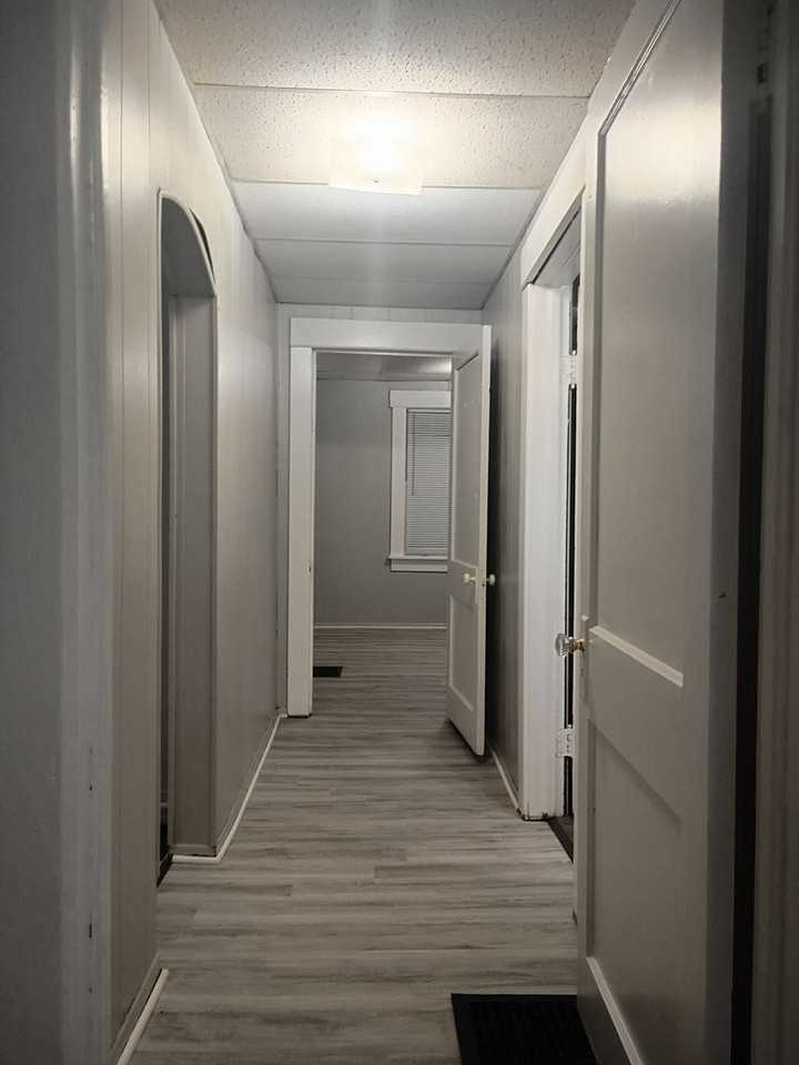 2401 S Mulberry St - Photo 5 of 10