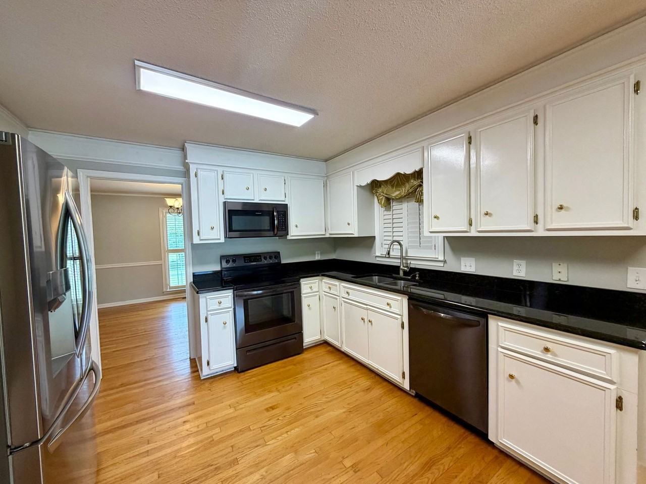 2303 Gingko Dr - Photo 5 of 15