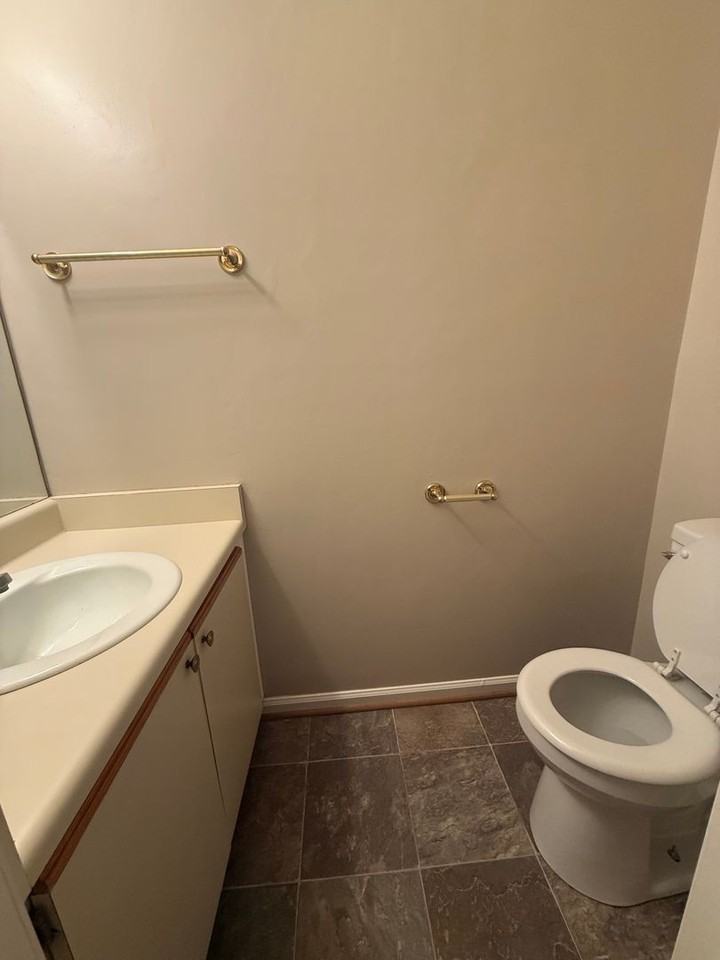 28 Summercreek Dr - Photo 6 of 18