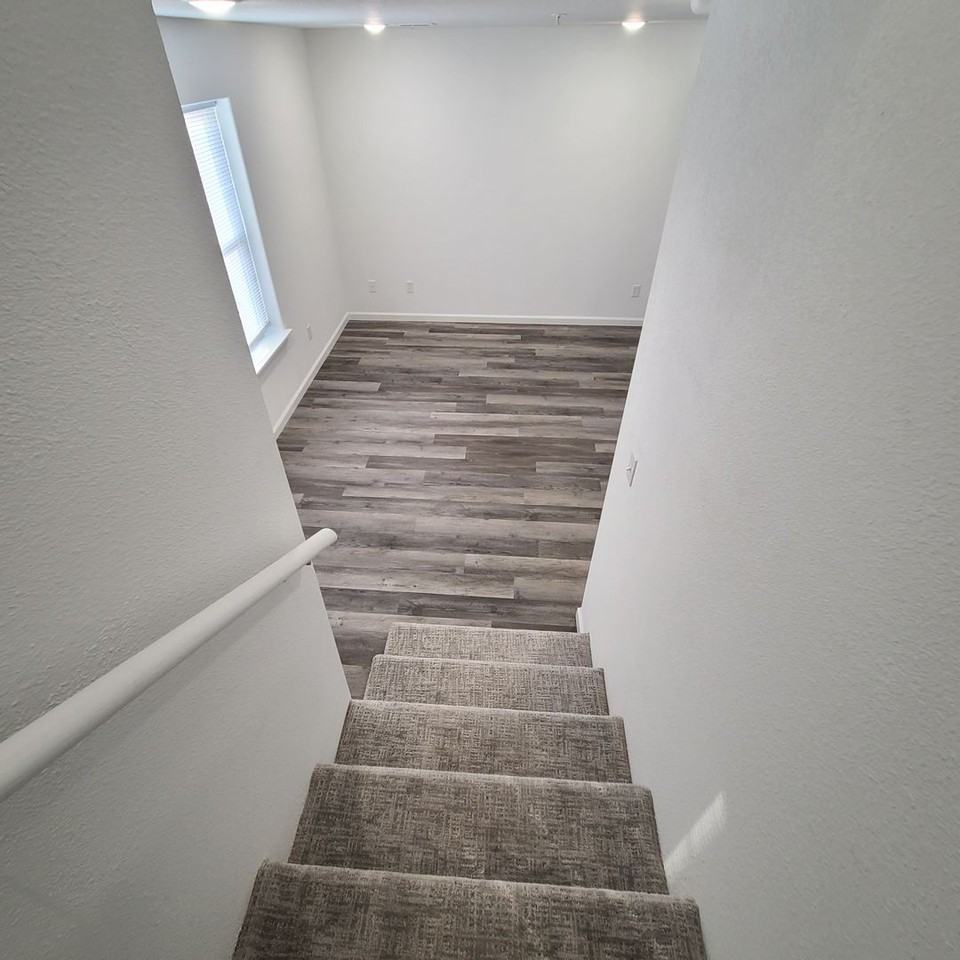 407 Doxey St #3 - Photo 6 of 17