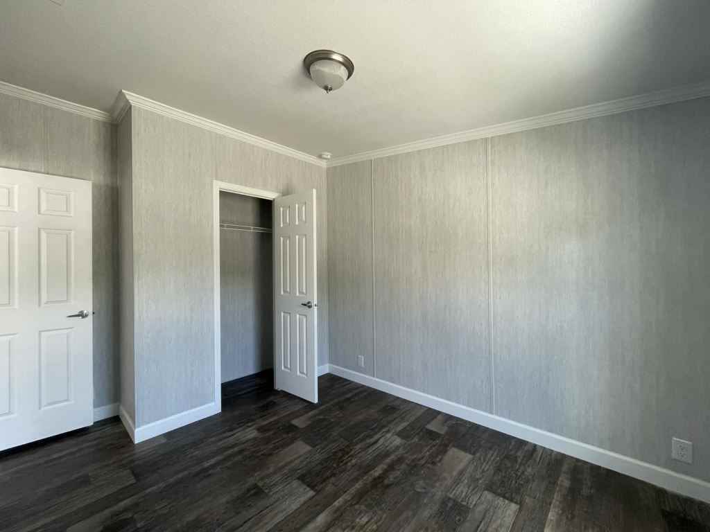 93 Lisa Dr - Photo 7 of 26