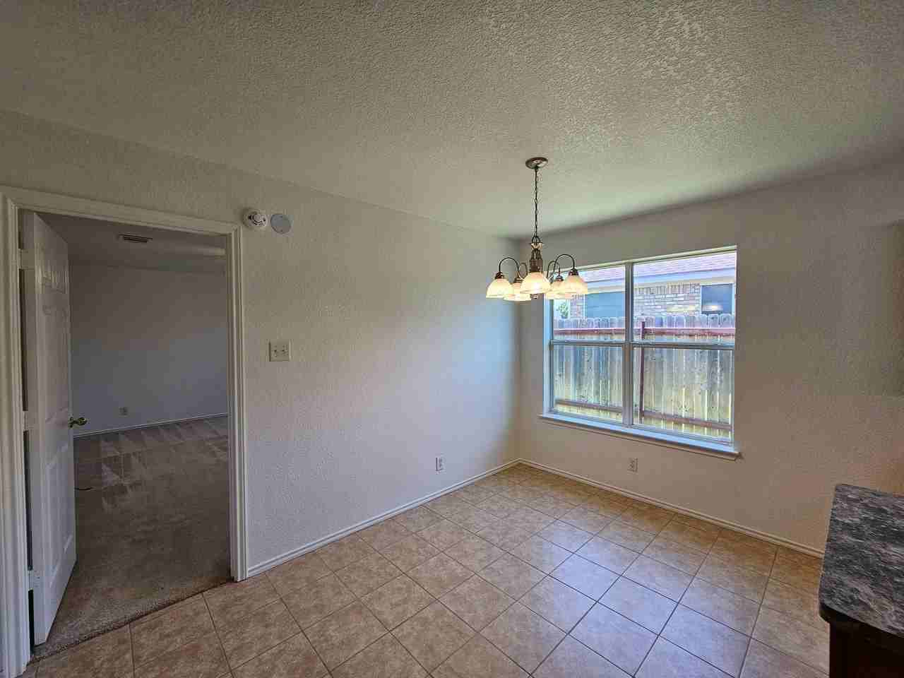 3904 Frigate Dr - Photo 5 of 19