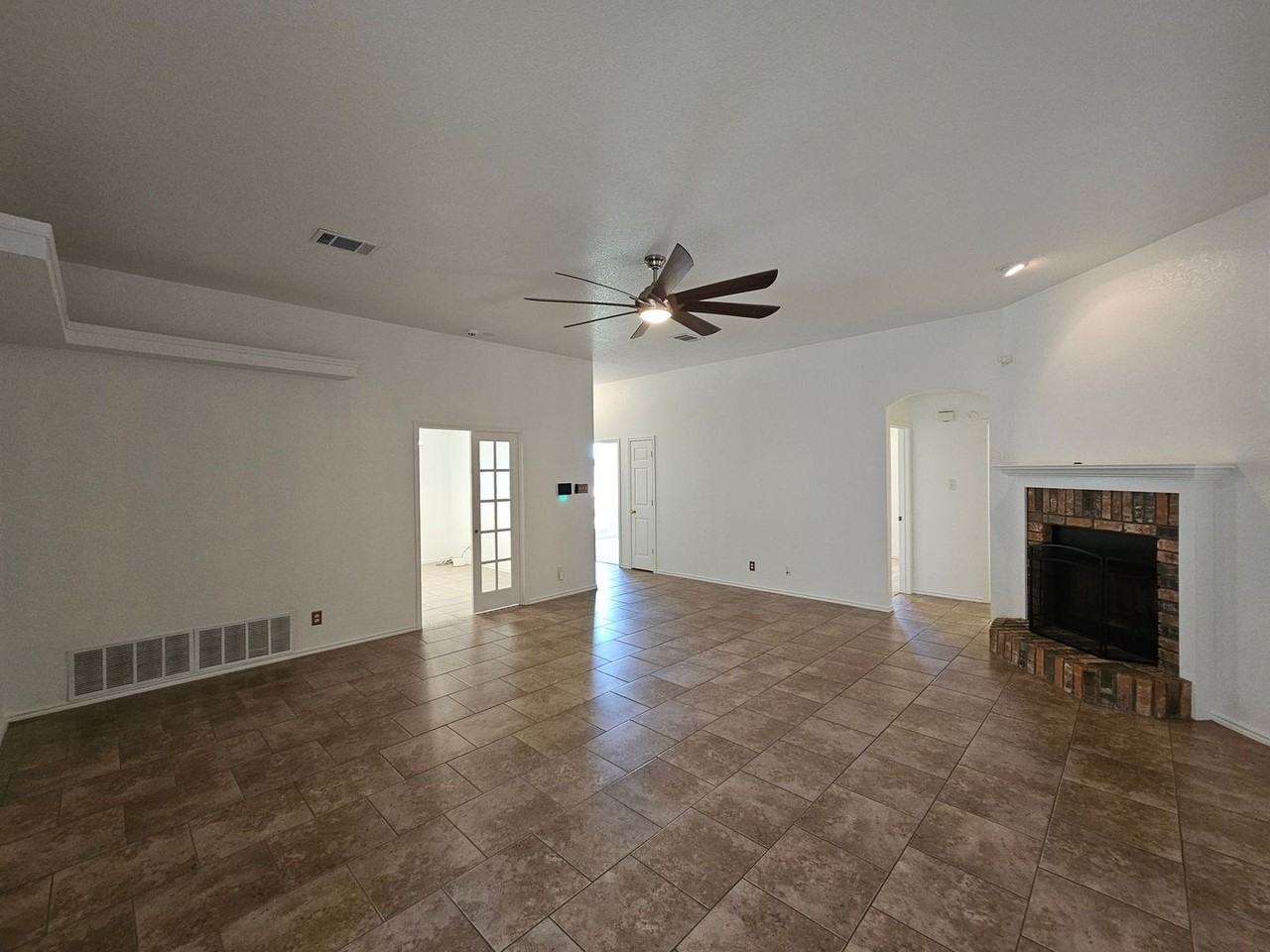 3904 Frigate Dr - Photo 7 of 19