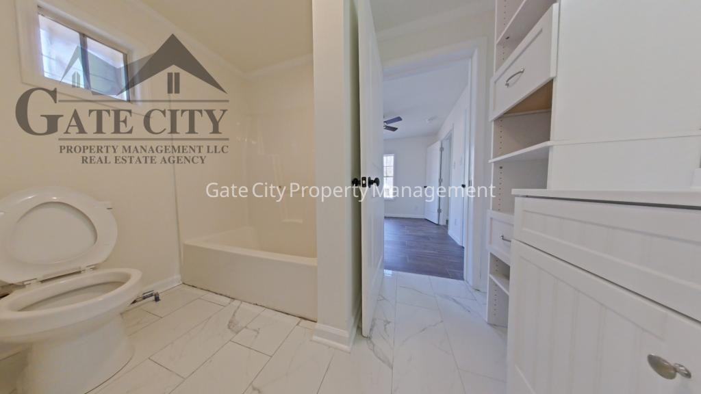 213 Marshall St - Photo 7 of 7