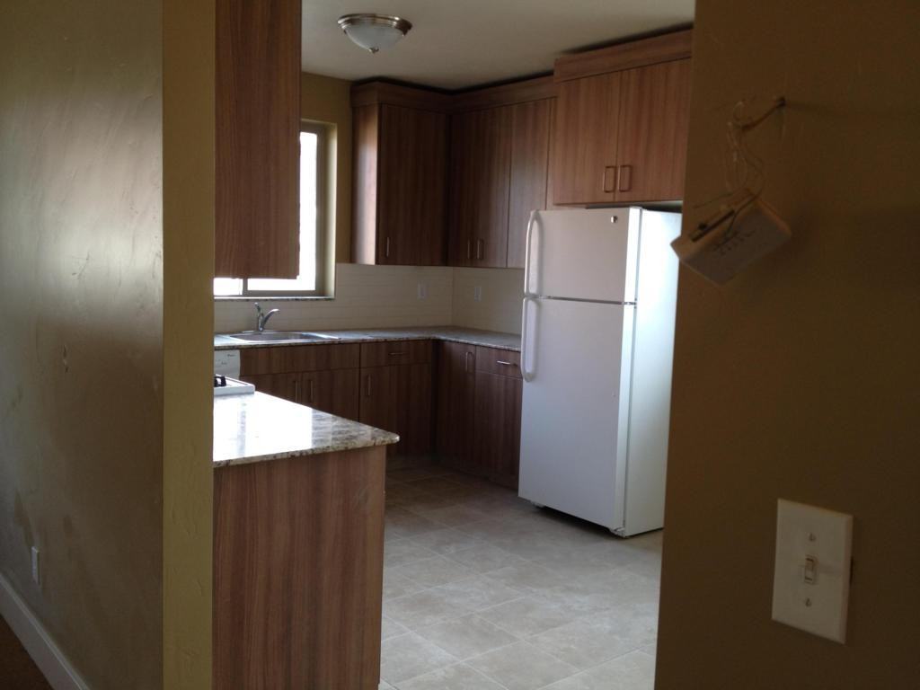 641 S 350 E - Photo 2 of 13