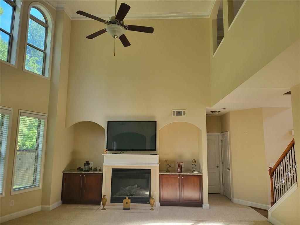 1080 Colgan Ct - Photo 6 of 15