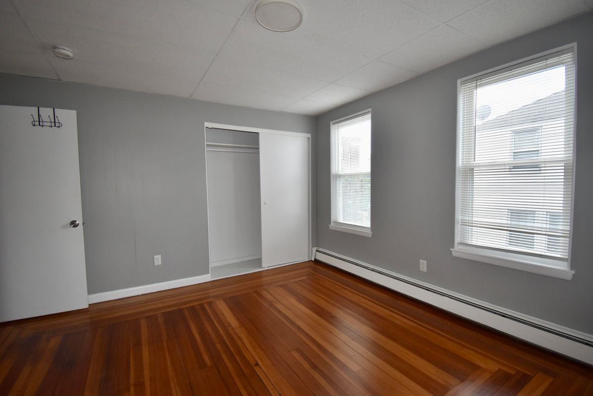 57 Charles St ## 59 - Photo 5 of 10