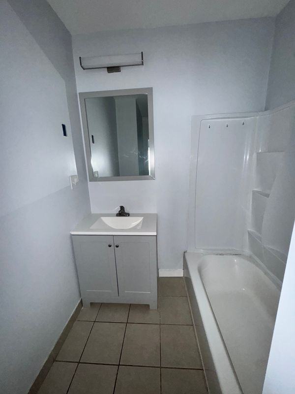 9 Rogers Ave - Photo 3 of 10
